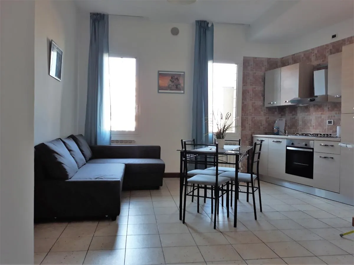 Central Apartment Mestre 0*,